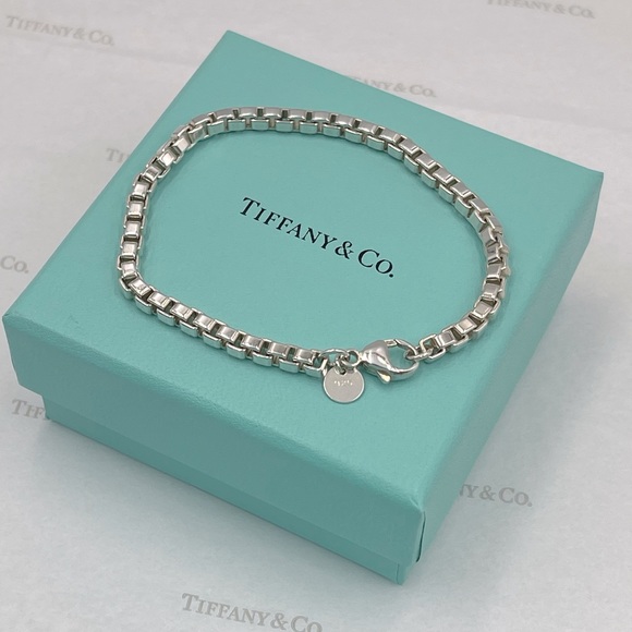 Tiffany & Co. Venetian Link Bracelet Interlocking 925 Sterling Silver W/ Pouch - Picture 5 of 11